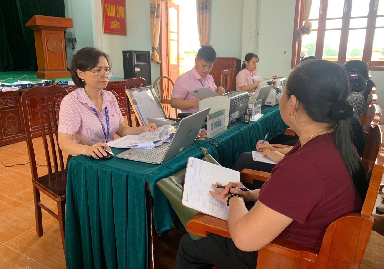 Hoạt động tại các điểm giao dịch xã của Ngân hàng chính sách xã hội đã tăng cường khả năng tiếp cận dịch vụ tín dụng chính sách xã hội đối với người nghèo và các đối tượng chính sách khác