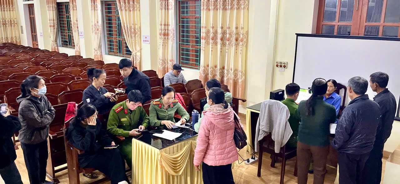 Công an xã Quang Lịch tổ chức nhiều hoạt động thiết thực hưởng ứng Phong trào thi đua “Ba nhất”: “Kỷ luật nhất - Trung thành nhất - Gần dân nhất”