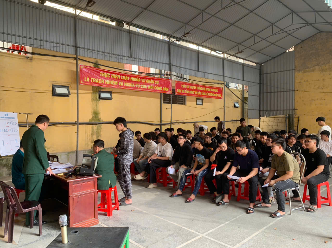 Tỷ lệ thanh niên chấp hành lệnh khám lên khám tuyển đúng thời gian quy định đạt trên 90%