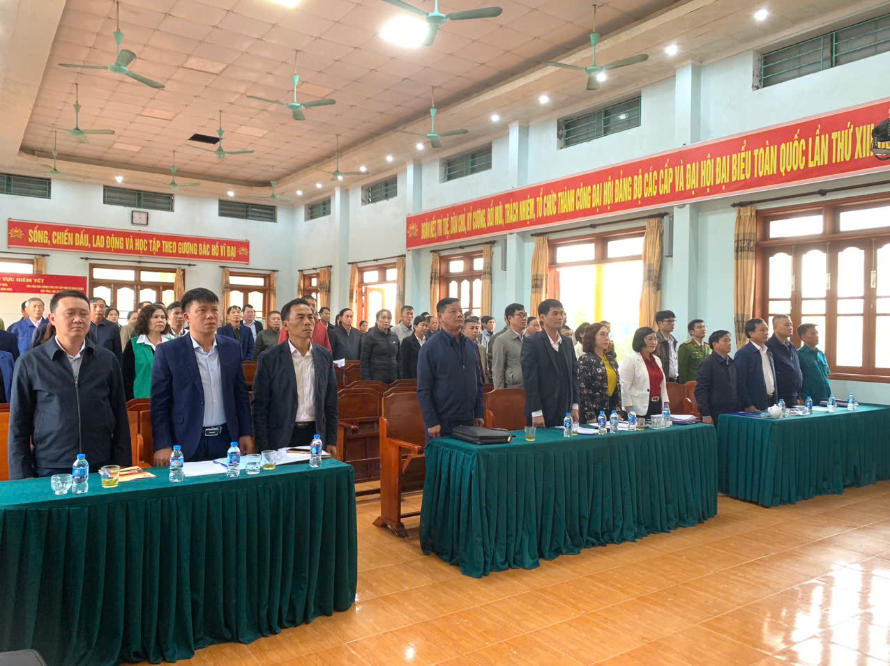 HĐND xã khóa XX, nhiệm kỳ 2021 - 2026 tổ chức kỳ họp giải quyết công việc phát sinh đột xuất thông qua nhiều nghị quyết quan trọng