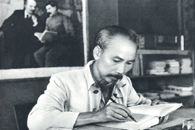 Vận dụng sáng tạo tư tưởng Hồ Chí Minh trong kỷ nguyên mới của dân tộc