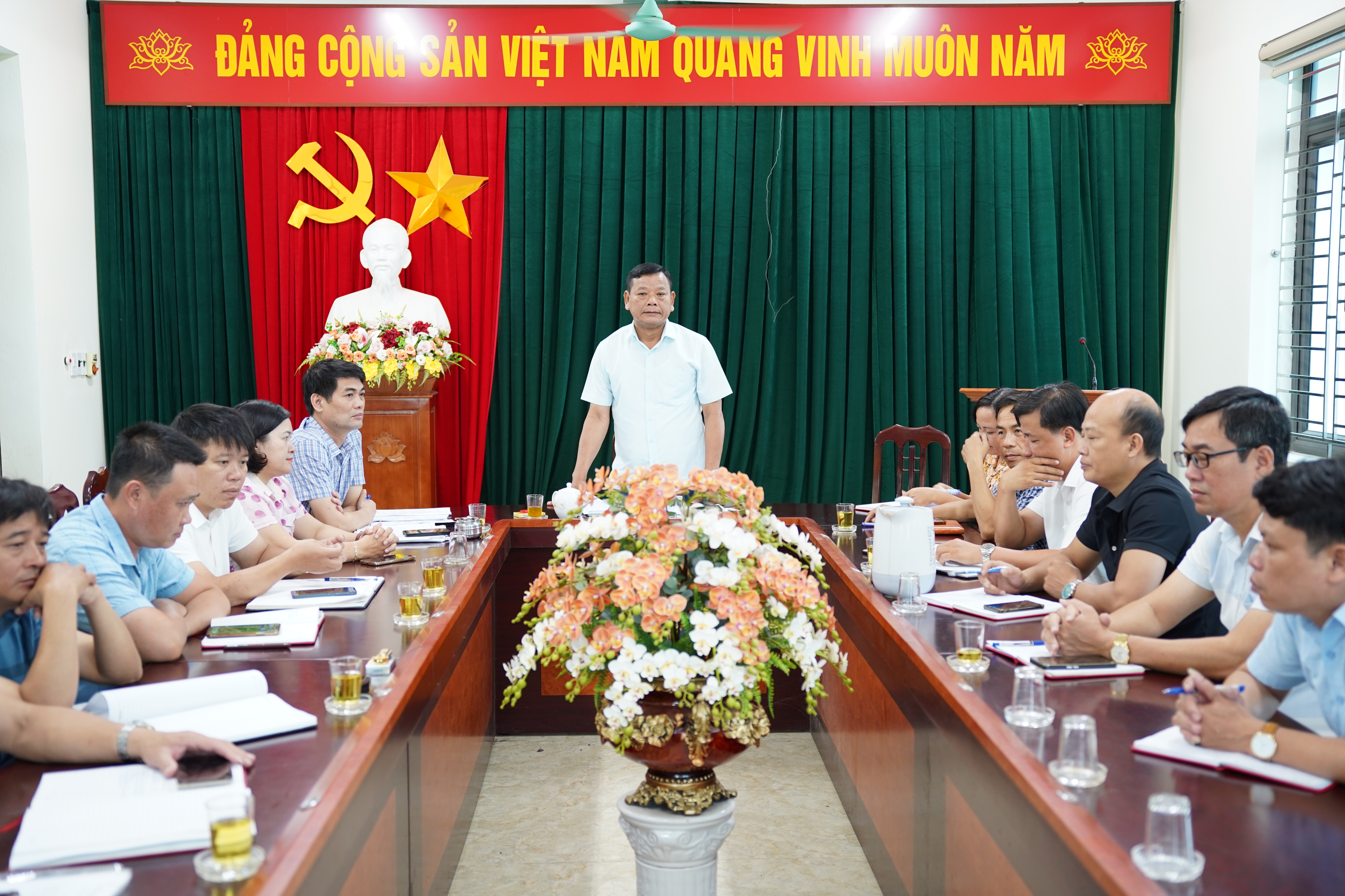 Họp Ban Chỉ đạo về phát triển khoa học, công nghệ, đổi mới sáng tạo và chuyển đổi số xã Quang Lịch