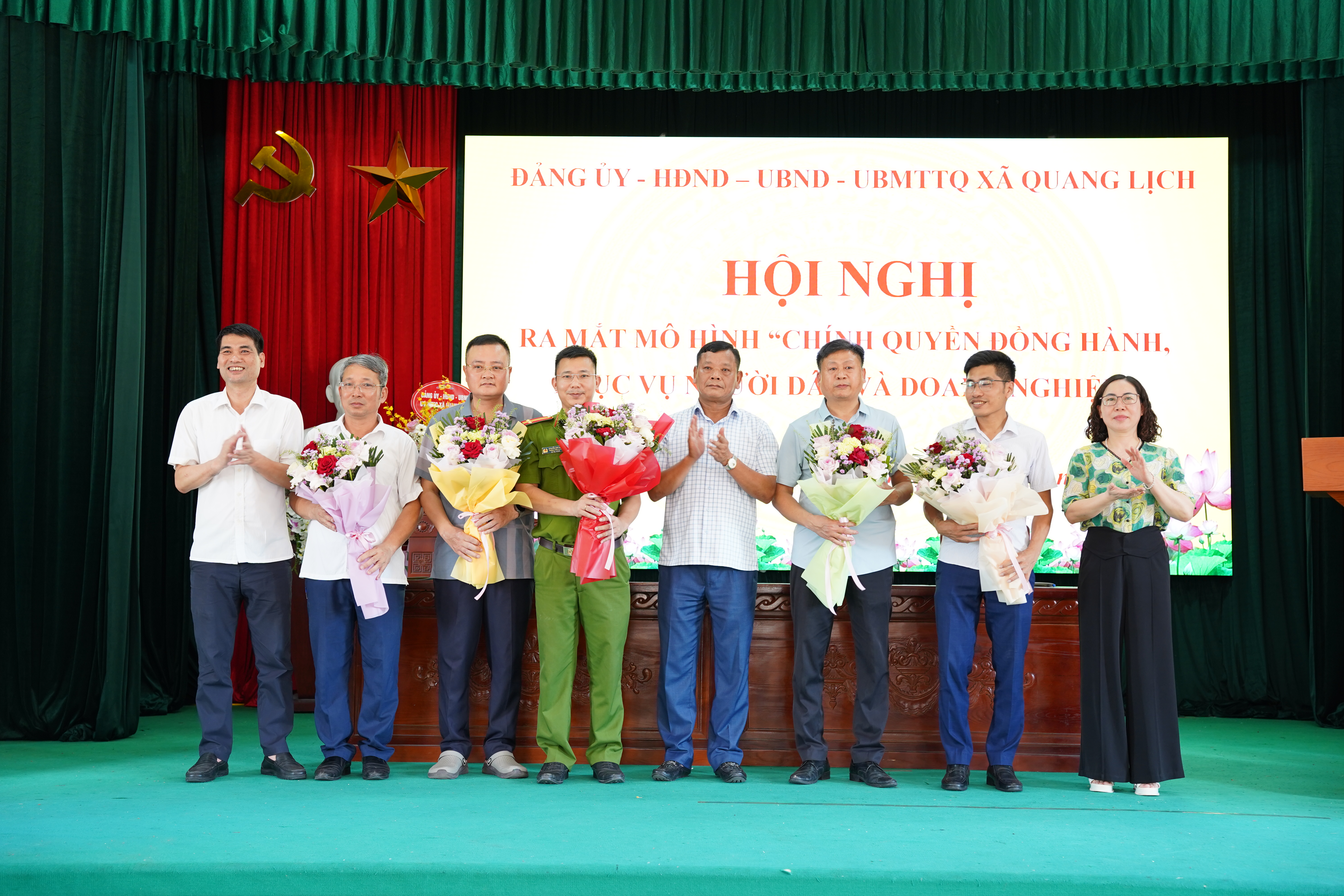 Ra mắt mô hình “Chính quyền đồng hành, phục vụ người dân và doanh nghiệp” trên địa bàn xã Quang Lịch