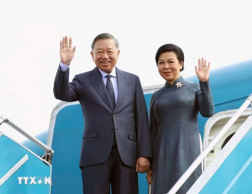 Tổng Bí thư, Chủ tịch nước Tô Lâm cùng Phu nhân lên đường thăm cấp Nhà nước tới Nga