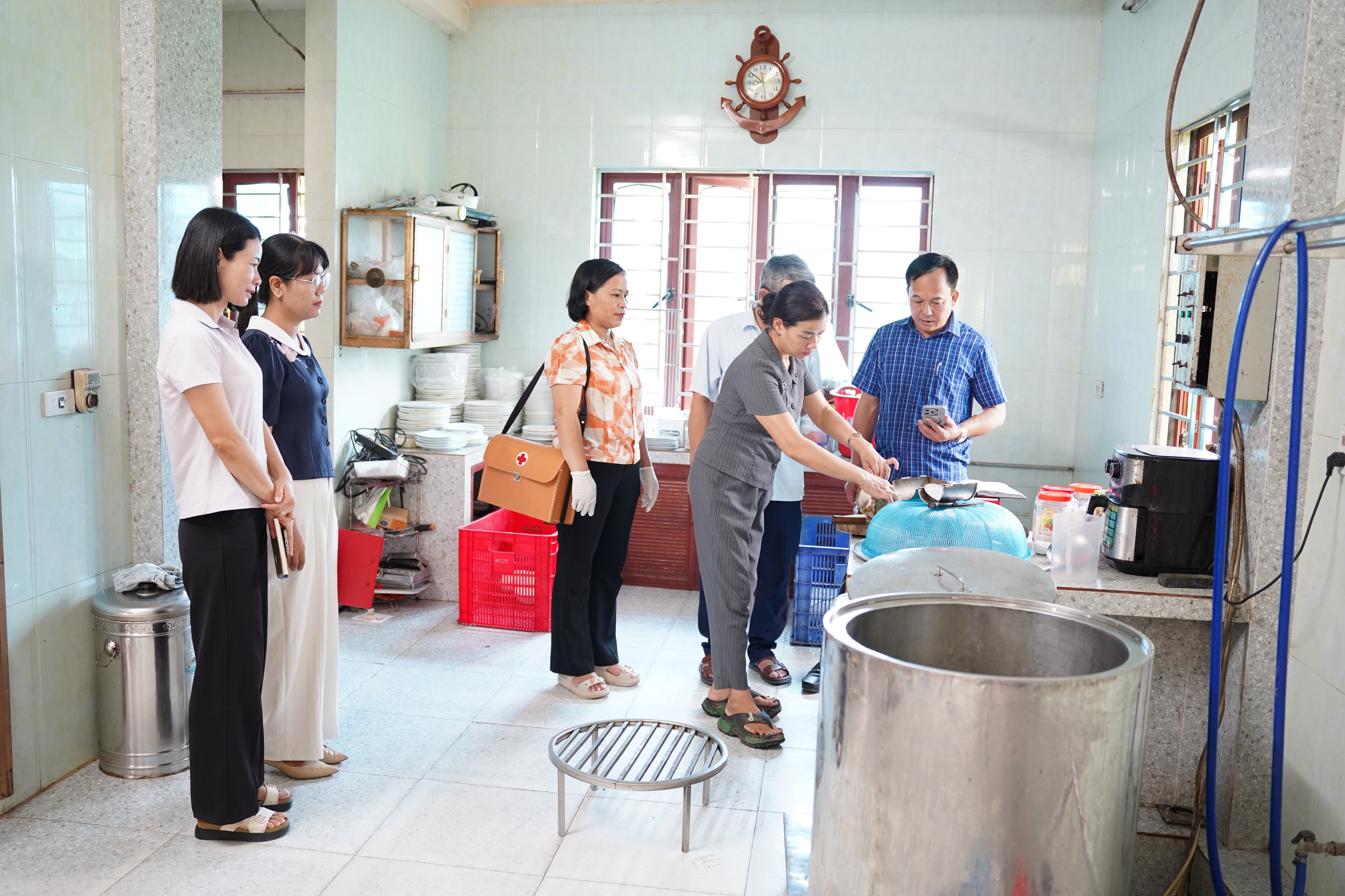 Quang Lịch tăng cường bảo đảm an toàn thực phẩm dịp Tết Trung thu năm 2026